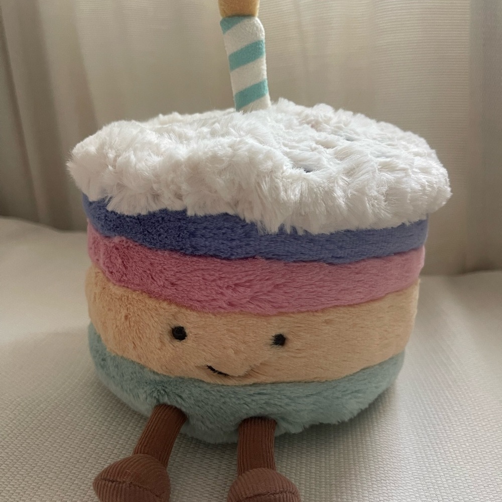 Jellycat Amuseables Rainbow Birthday Cake